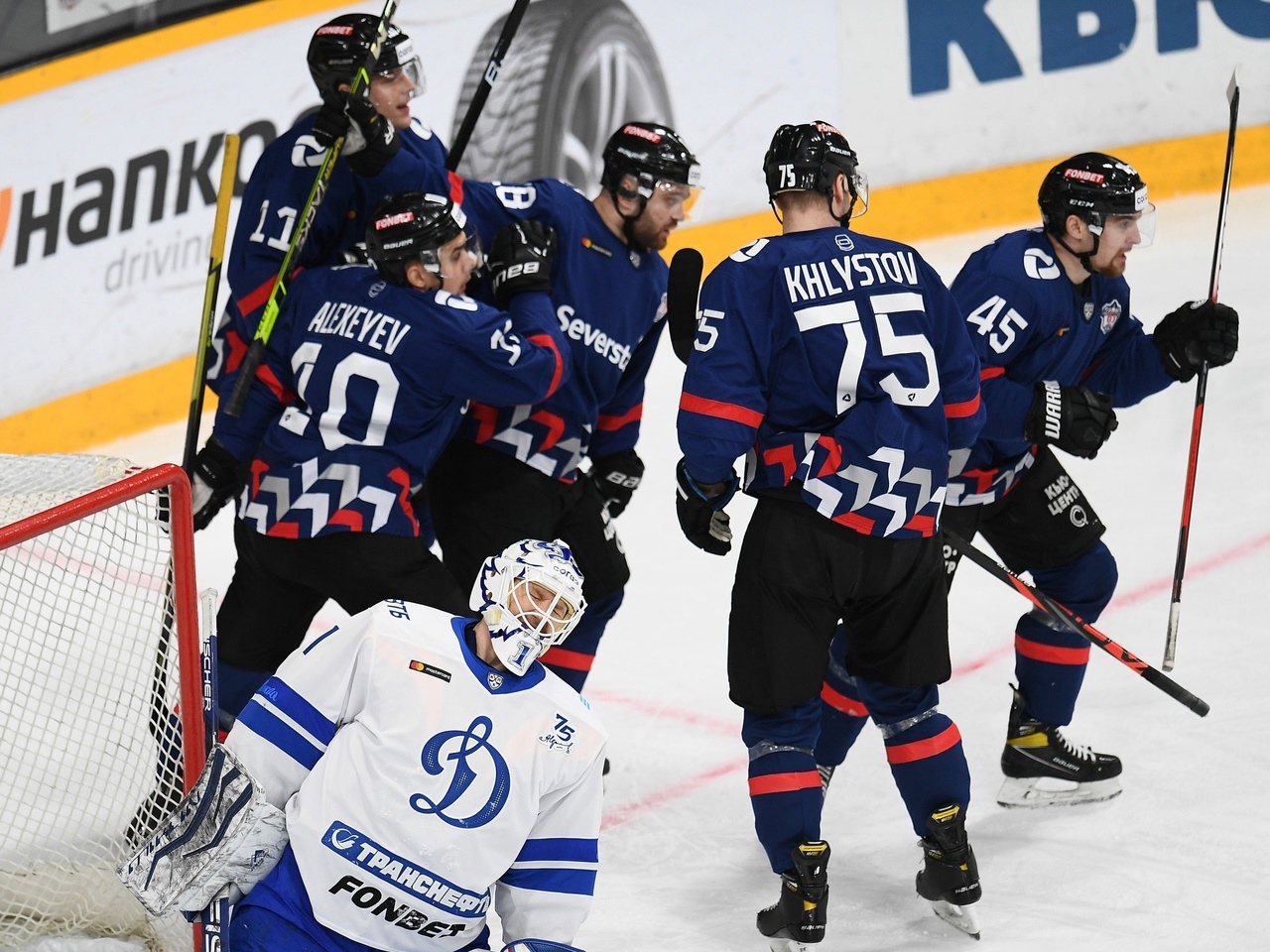 Хоккеисты череповецкой «Северстали» завершили год победой над московским «Динамо»